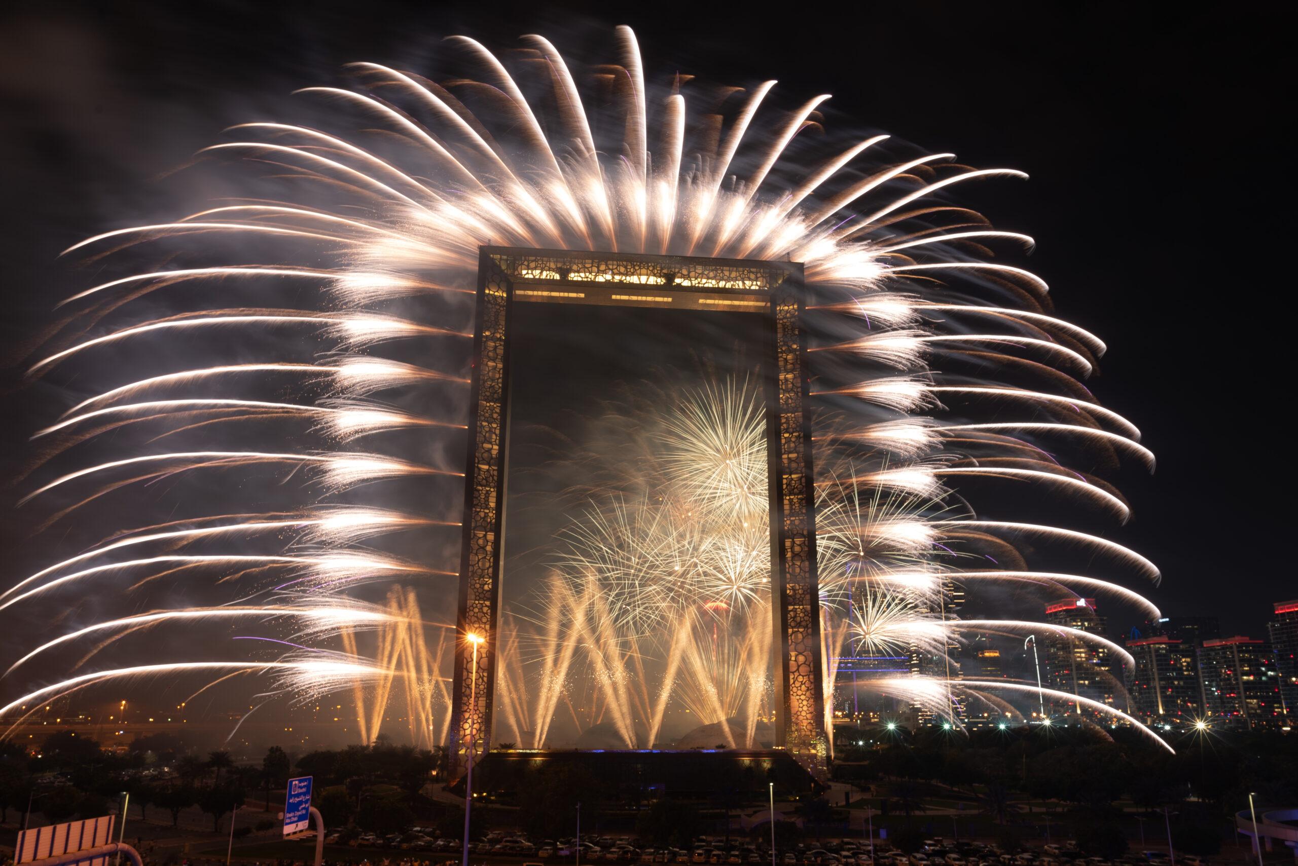 Dubai Frame New Year’s Eve Celebrations FLASH ART FX, Feuerwerk